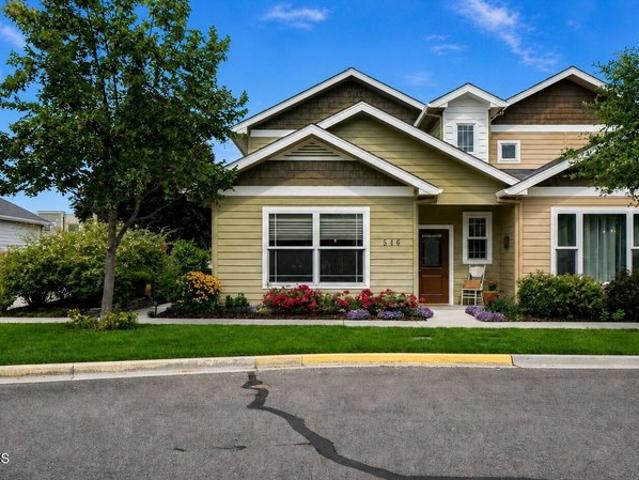 House for sale in Central Point, Jackson County