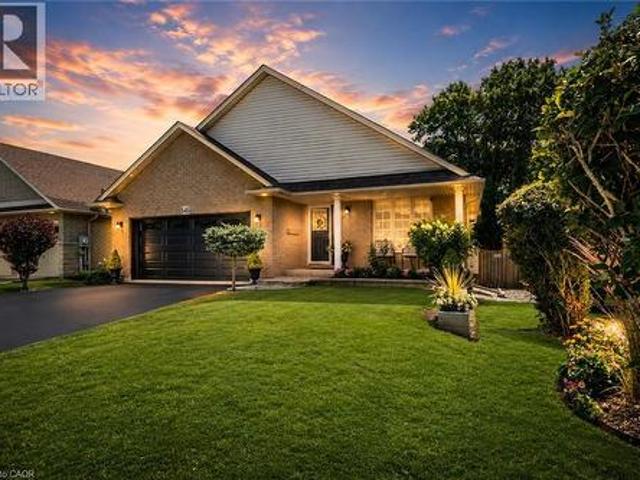 House for sale in Ancaster, Ontario