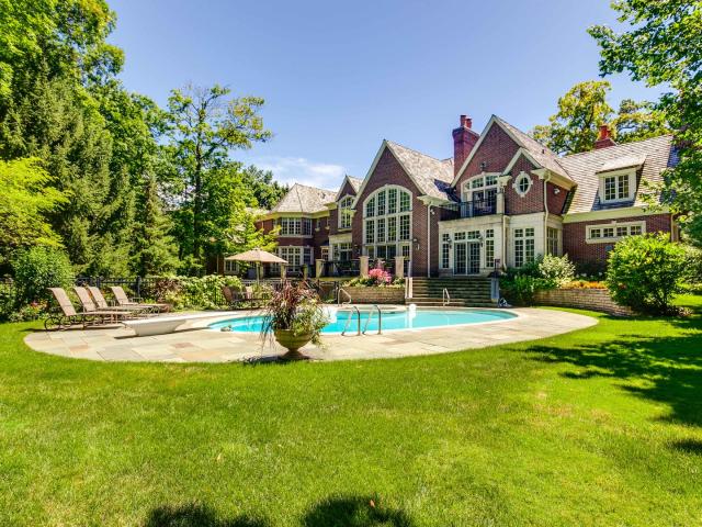Property for sale in Lake Bluff, Illinois
