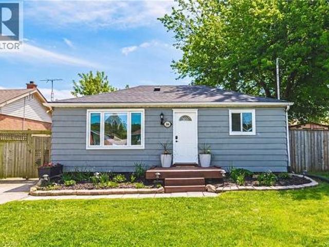 House for sale in Ancaster, Ontario