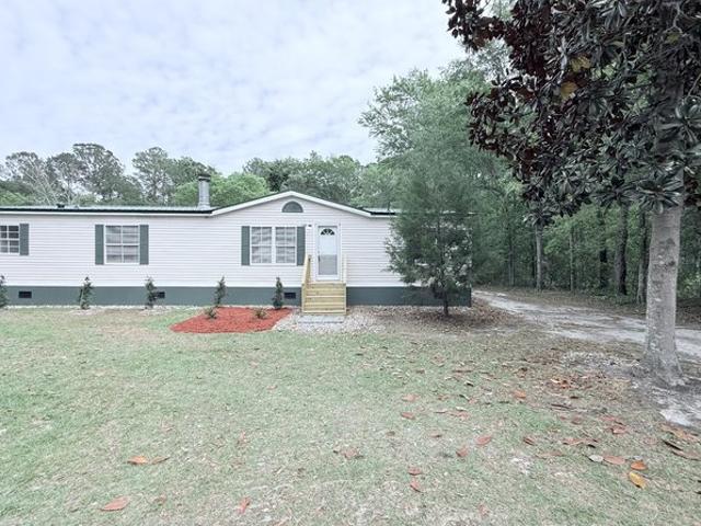 House for sale in Bonneau, South Carolina