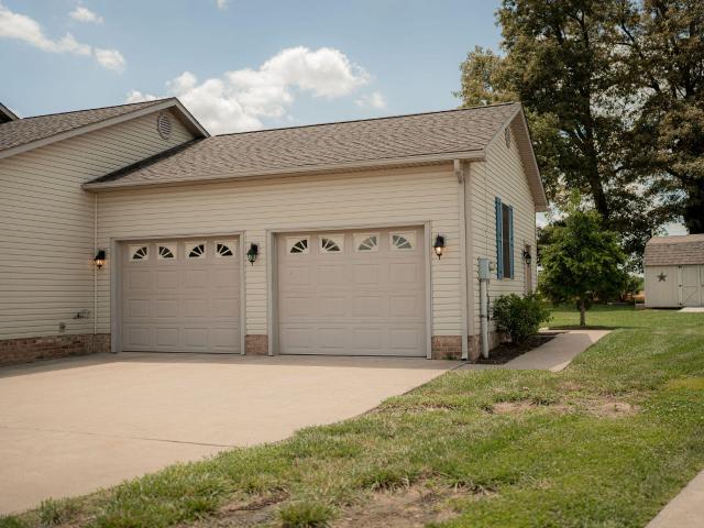 House for sale in Mayfield, Kentucky