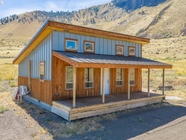 House for sale in Oregonia