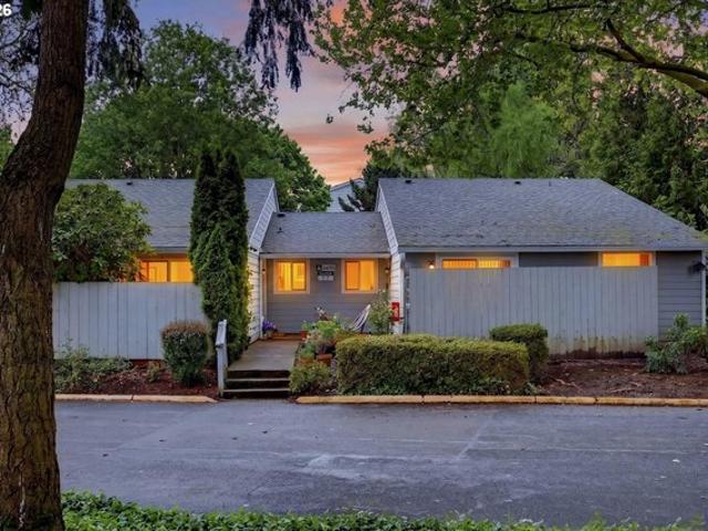 Condo for sale in Oregonia