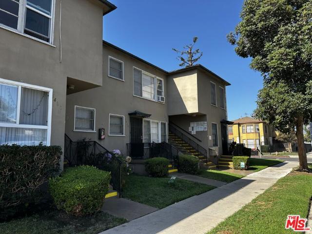 House for sale in Mid-Wilshire, Los Angeles