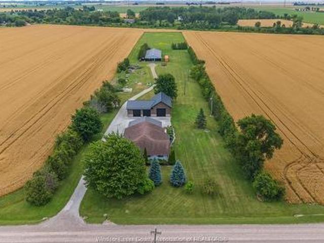 Farm for sale in Chatham–kent, Ontario