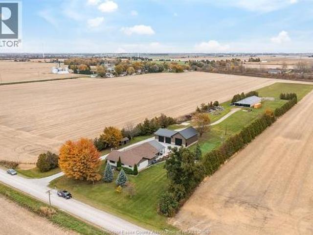 House for sale in Chatham–kent, Ontario