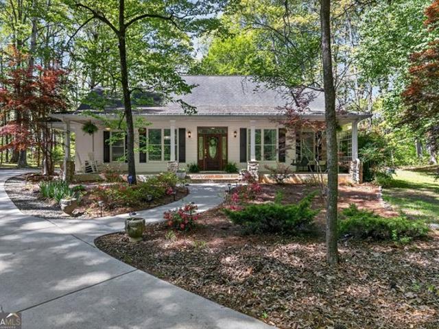 House for sale in Fairburn, Georgia