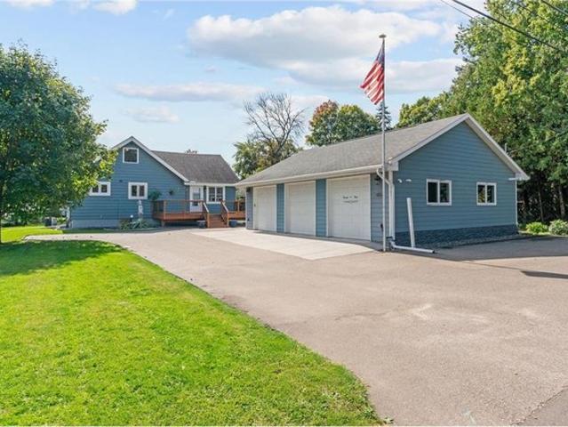 House for sale in Maple Plain, Minnesota