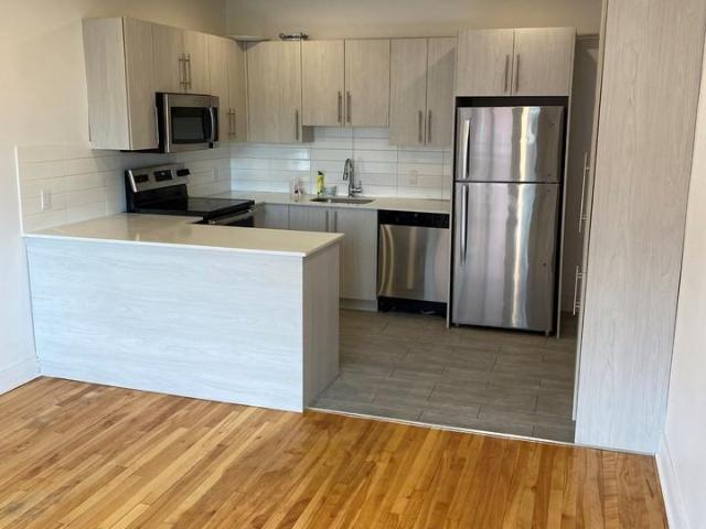 Apartment for rent in Cote-saint-luc, Quebec