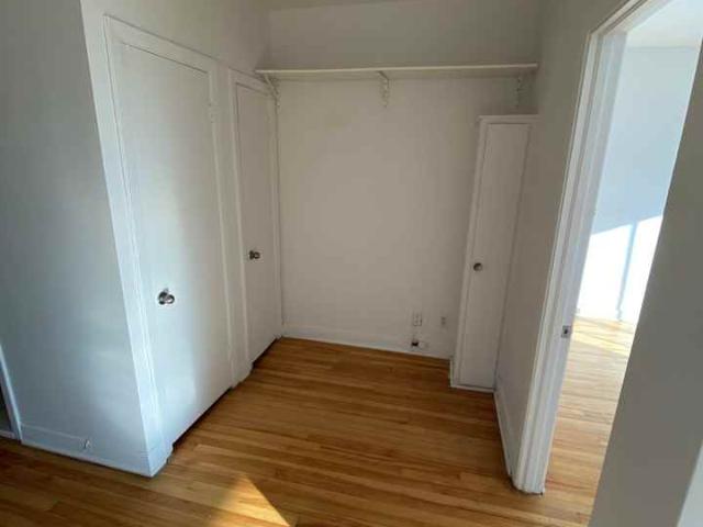 Apartment for rent in Cote-saint-luc, Quebec
