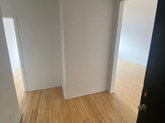 Apartment for rent in Cote-saint-luc, Quebec