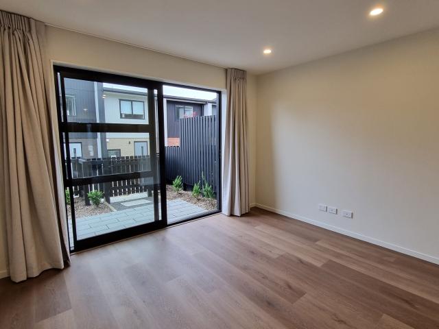 House for rent in Oratia