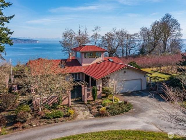 House for sale in Langley, Washington