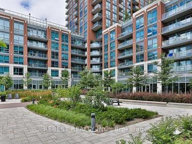 Townhouse for sale in York Centre, Toronto