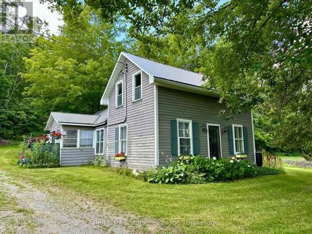 House for sale in Ontario