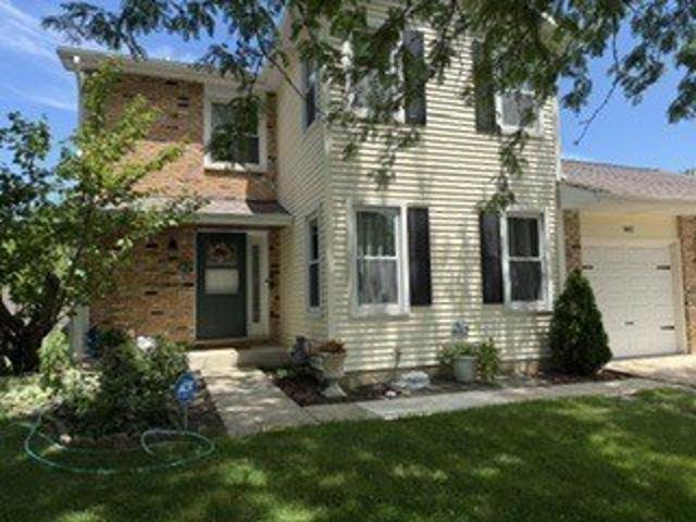 Townhouse for sale in Naperville, Illinois