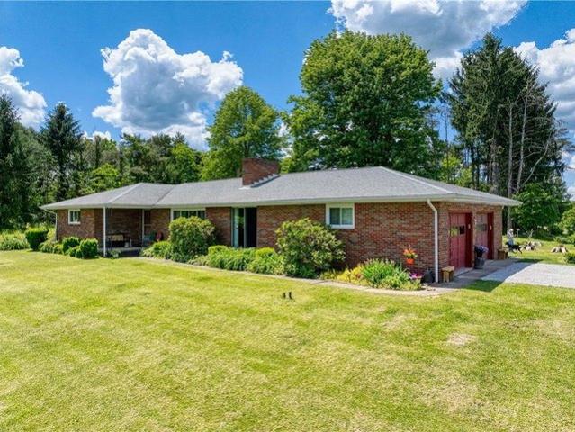 House for sale in Beaver, Pennsylvania