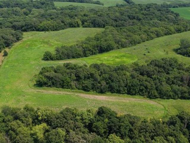 Land for sale in Chariton, Iowa