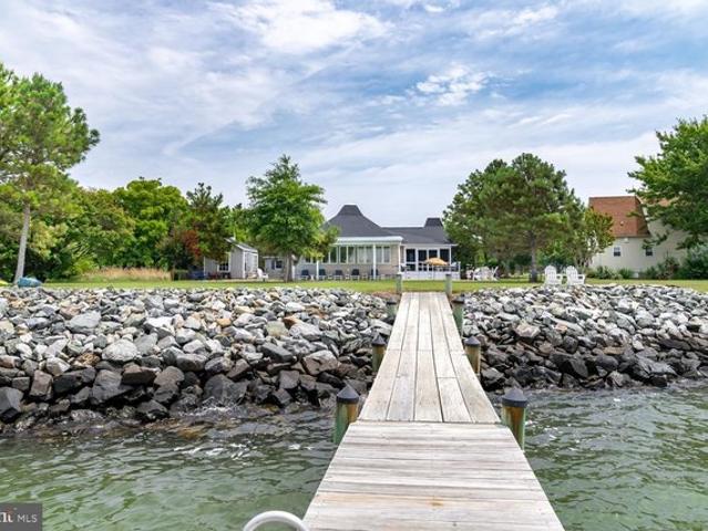 House for sale in Tilghman, Maryland