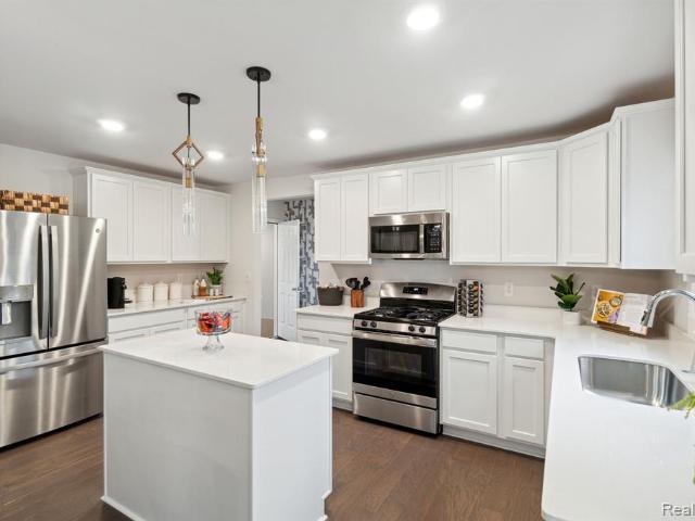 House for sale in New Baltimore