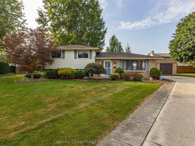 House for sale in Chatham–kent, Ontario
