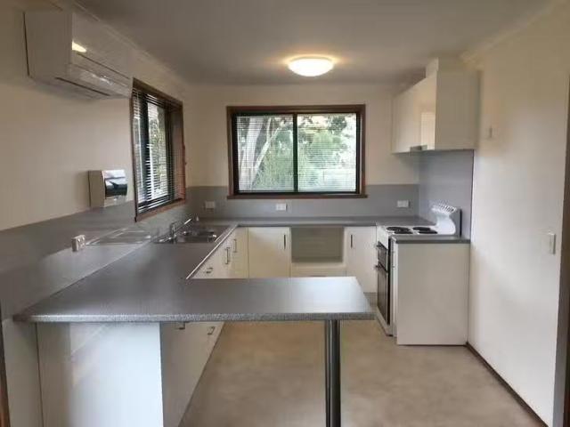 House for rent in Mount Nelson