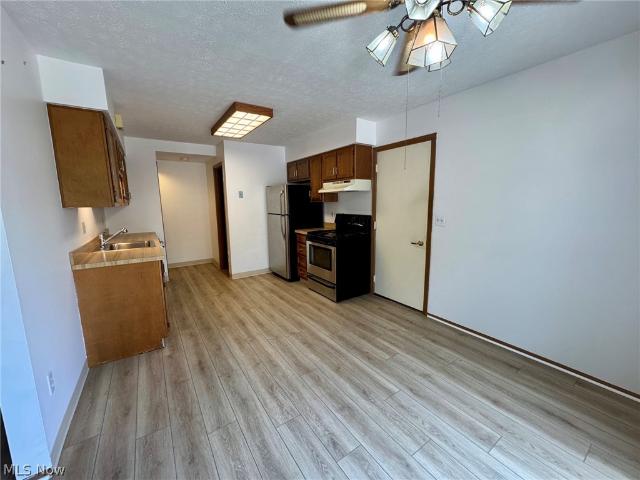 Condo for sale in Willoughby, Ohio
