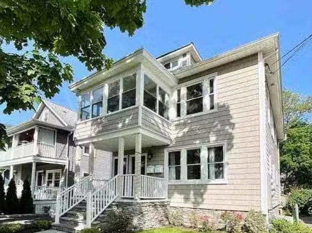 House for rent in Montclair