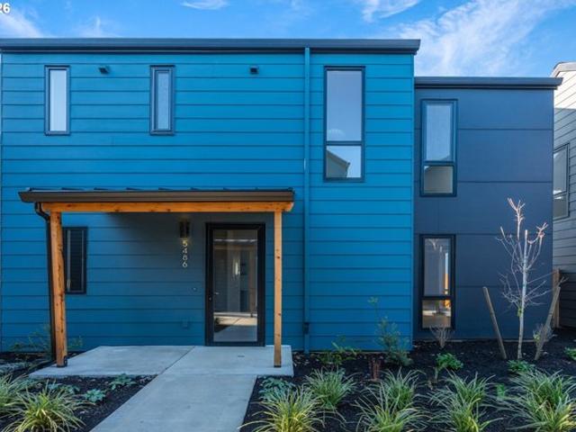 House for sale in Oregonia
