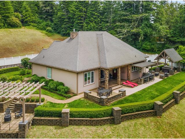 House for sale in Coquille