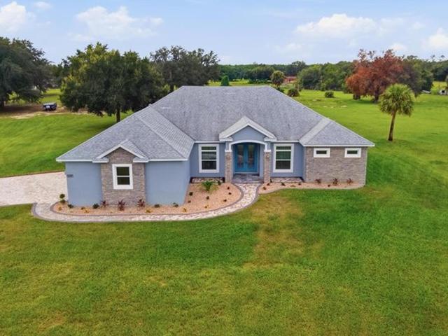 House for sale in Lady Lake, Florida
