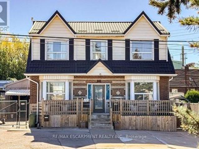 House for sale in Industrial Sector F, Hamilton