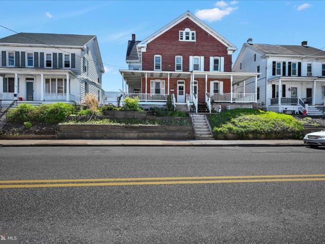 Townhouse for sale in Red Lion, Pennsylvania