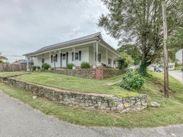 House for sale in Bluff City, East Tennessee