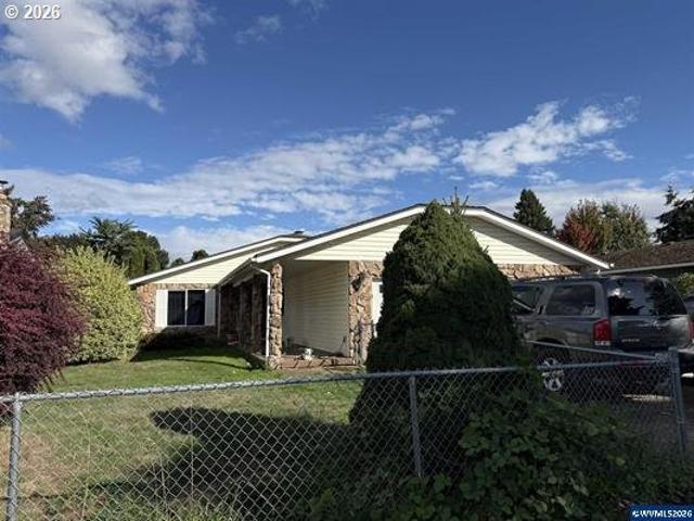 House for sale in Salem, Marion County