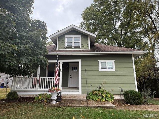 House for sale in Glen Carbon Crossing, Glen Carbon