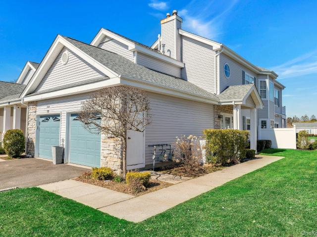Condo for sale in Centereach, New York