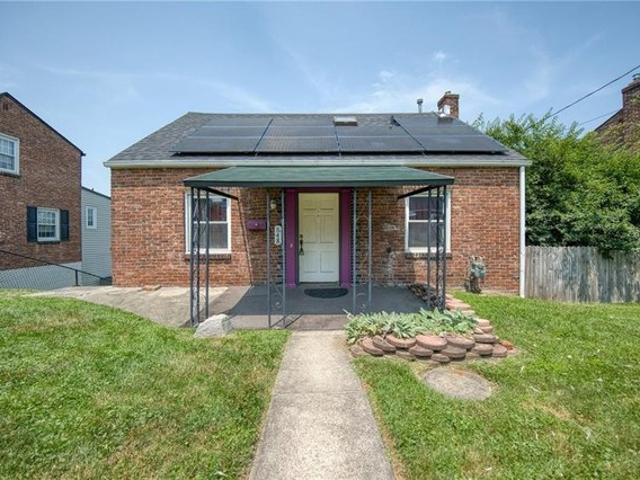 House for sale in Carnegie, Pennsylvania