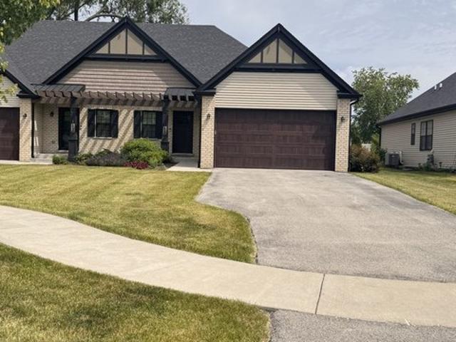 Townhouse for sale in Lockport, Illinois