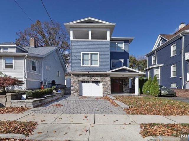 House for sale in Carlstadt, New Jersey