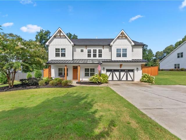 House for sale in Northwest Harbor, Buford