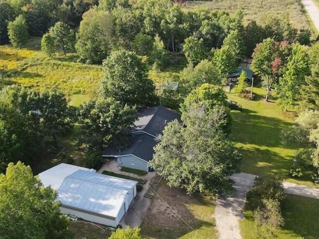 House for sale in Houghton Lake House for sale in Houghton Lake