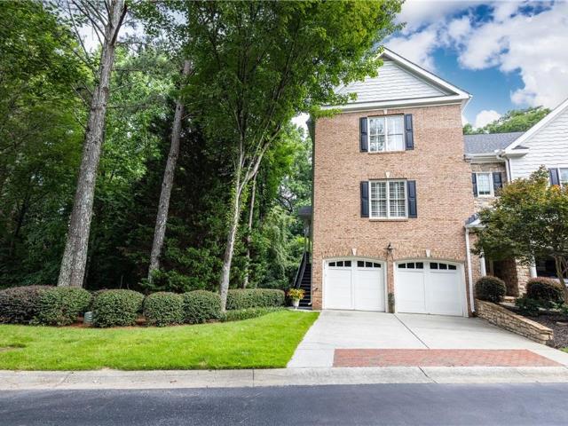 Townhouse for sale in Sandy Springs, Georgia