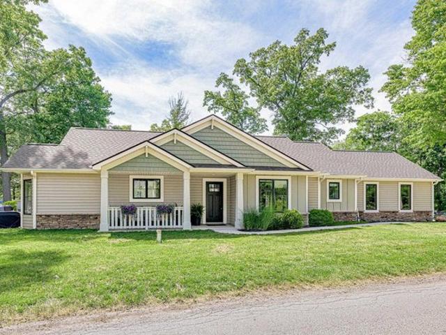 House for sale in Wolcottville, Indiana