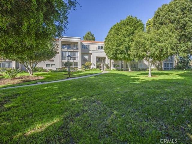 Condo for sale in Laguna Woods, California