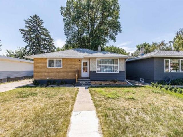 House for sale in Medicine Hat, Alberta