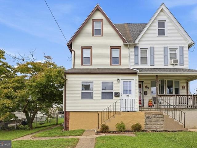 Townhouse for sale in Norwood, Delaware County