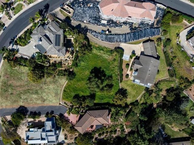 Land for sale in Santa Paula, California