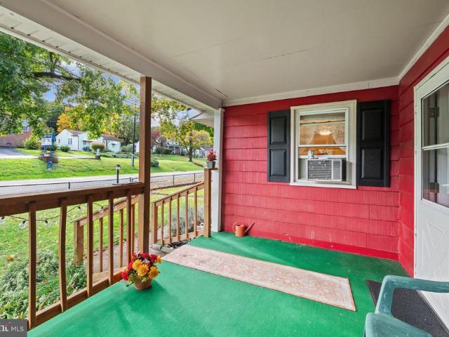 House for sale in Jimtown, Bath